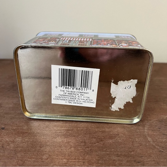 Vintage Toy Shoppe Holiday Tin From 1996 Tin Box Company of America - Picture 7 of 11